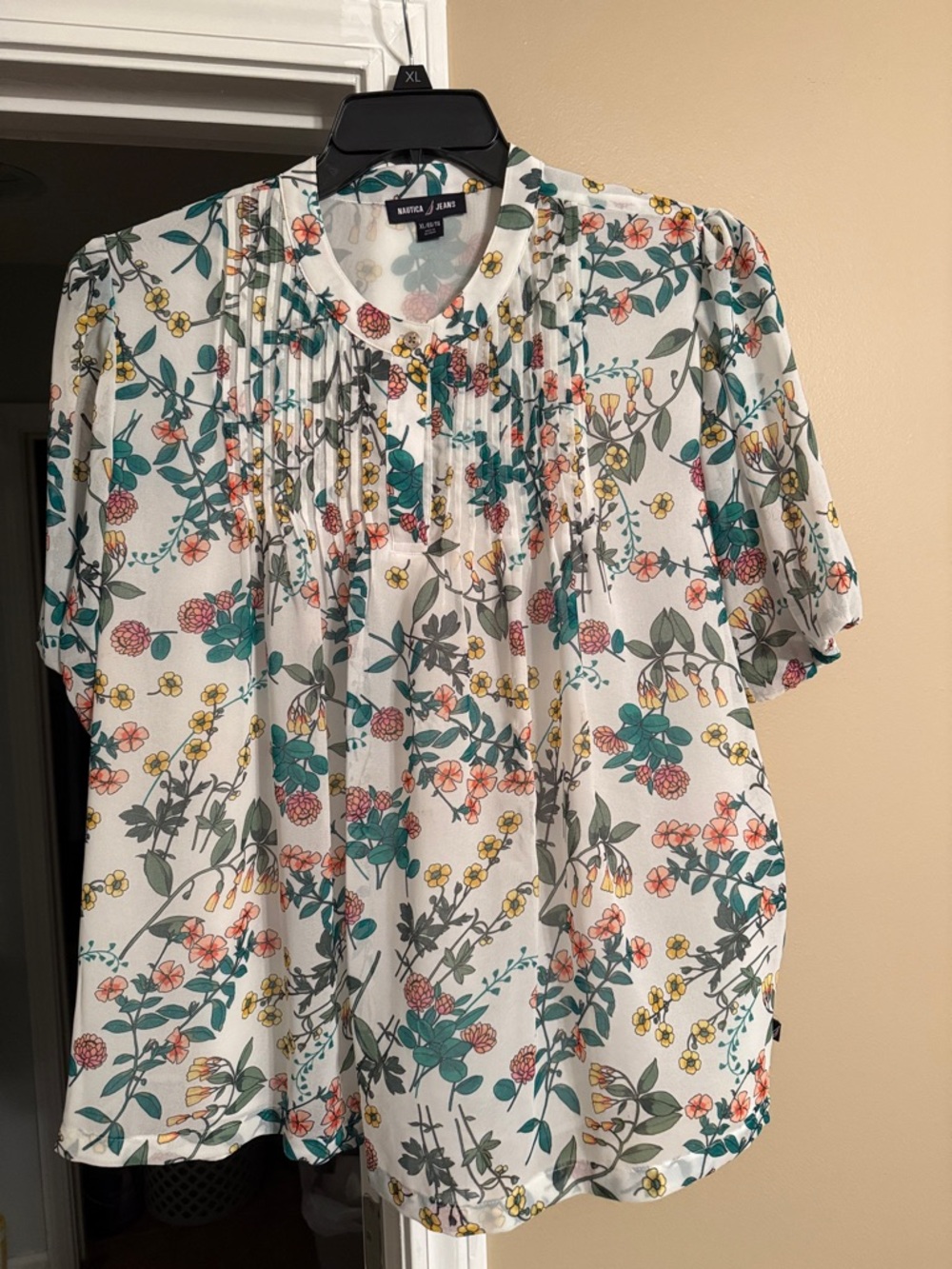 madison james Cream Floral Pintuck Short Sleeve Blouse